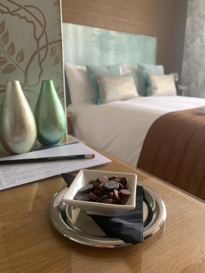 Ramsey House - Luxury Licensed B&B - Parking And Guest Lounge St. Davids  Buitenkant foto
