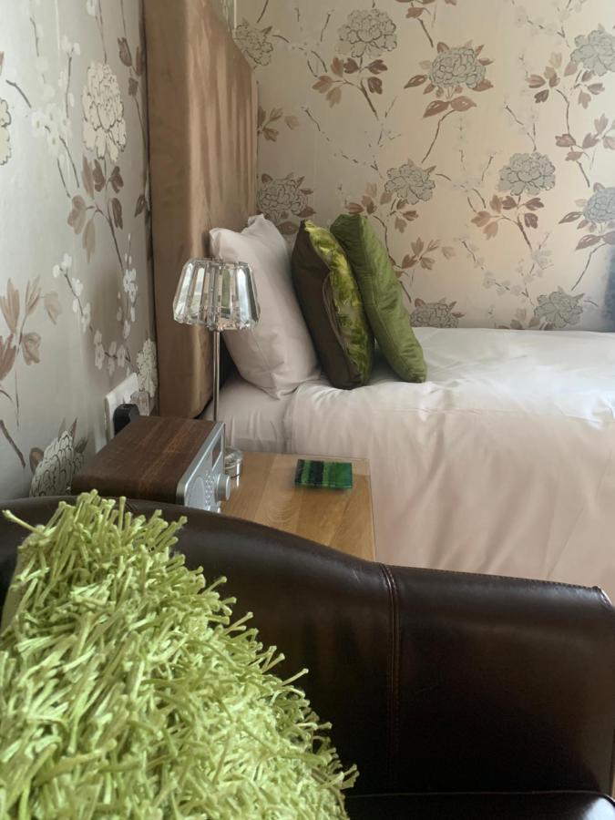 Ramsey House - Luxury Licensed B&B - Parking And Guest Lounge St. Davids  Buitenkant foto