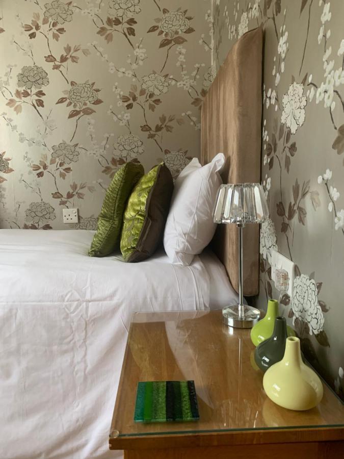 Ramsey House - Luxury Licensed B&B - Parking And Guest Lounge St. Davids  Buitenkant foto