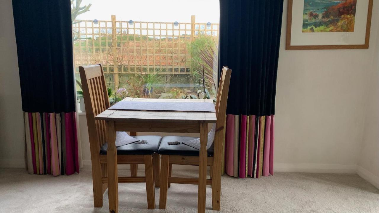 Ramsey House - Luxury Licensed B&B - Parking And Guest Lounge St. Davids  Buitenkant foto