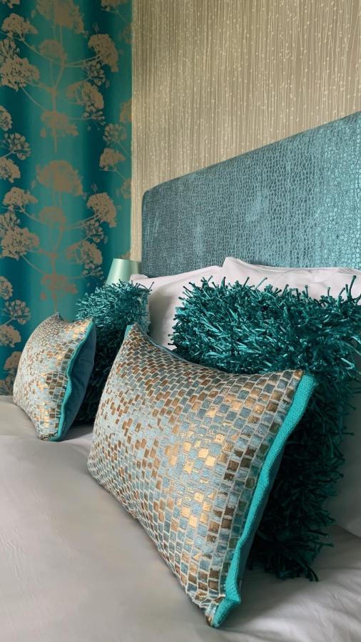 Ramsey House - Luxury Licensed B&B - Parking And Guest Lounge St. Davids  Buitenkant foto
